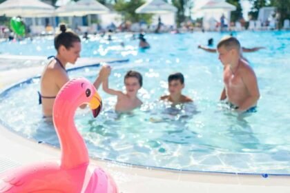 Family in pool.jpg