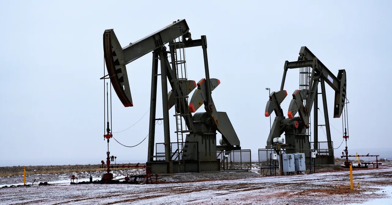 Old Oil Gas Wells Could Find Second Life Science 1088012650.jpg