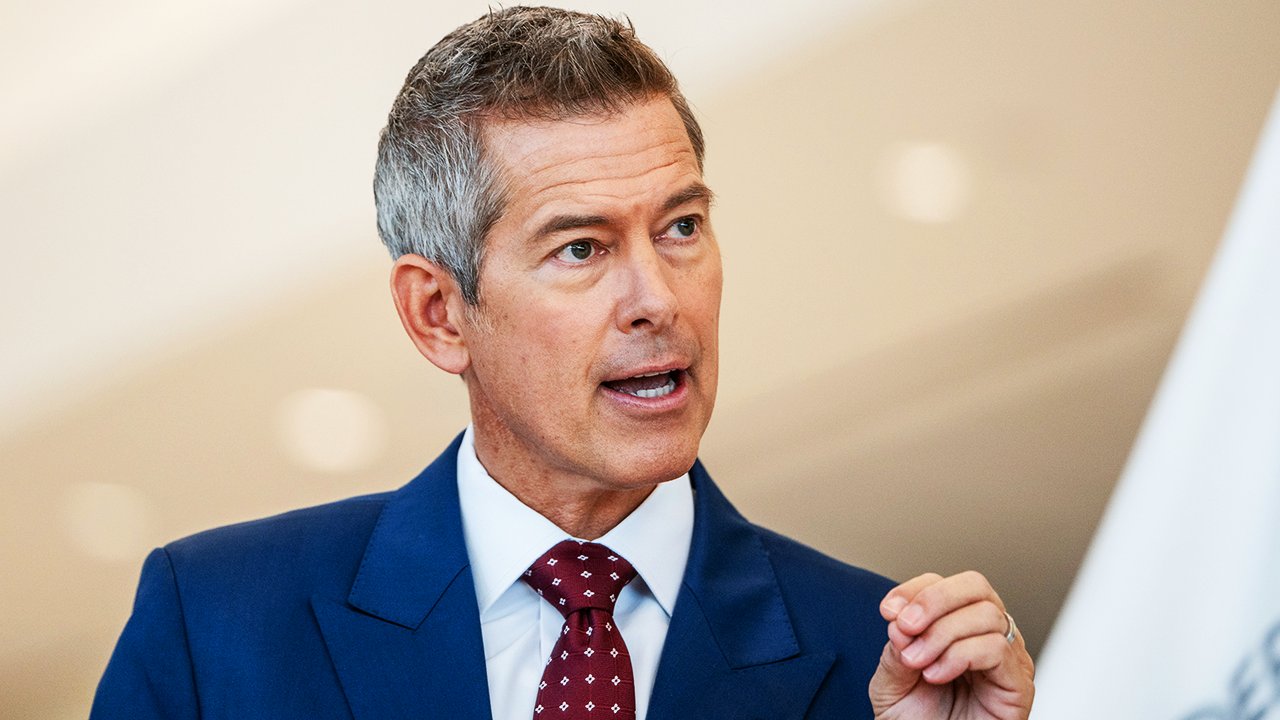 Transportation secretary sean duffy.png