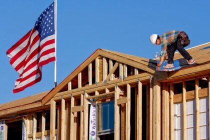 Us home construction worker.jpg