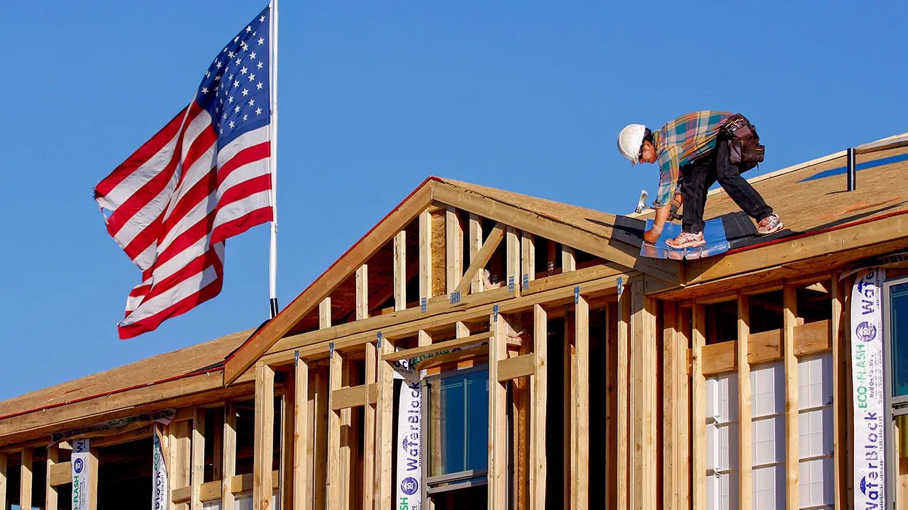Us home construction worker.jpg